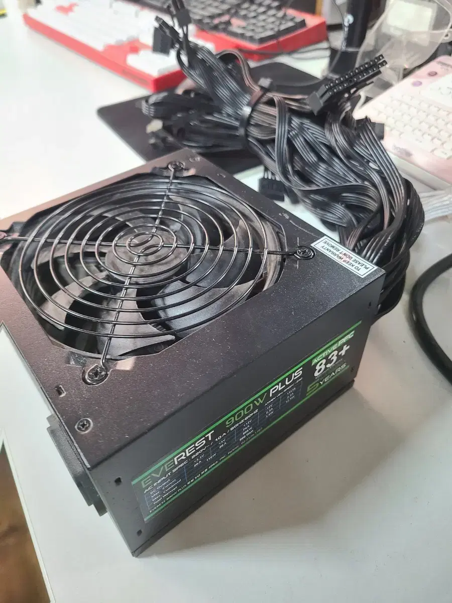 PC파워 900w 83+ everest 판매